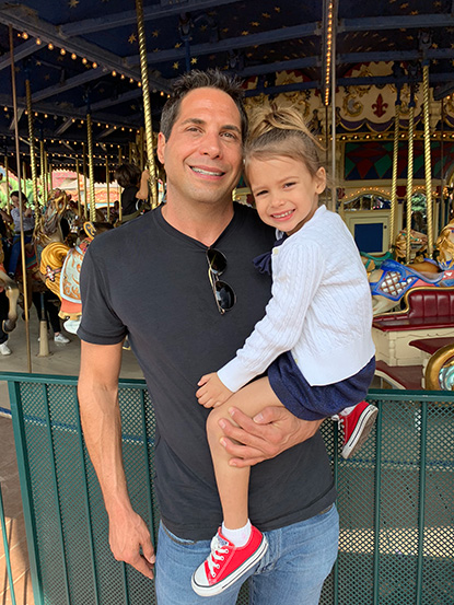 Alexandria-Francis-with-dad-at-the-rides-2